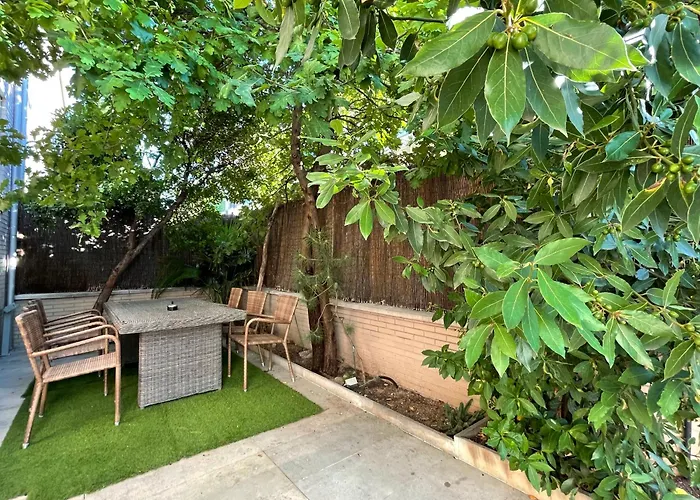 Valdevebas chalet con piscina en Madrid centro WIFI gratis